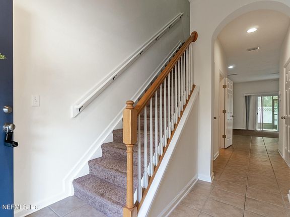 3rd image of 521 SUNSTONE Court