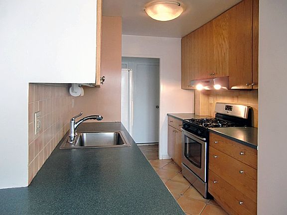 2nd image of 6600 Boulevard APT 3D