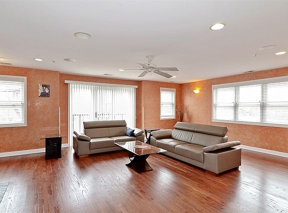 3rd image of 7707 W Westwood Dr Unit 3A