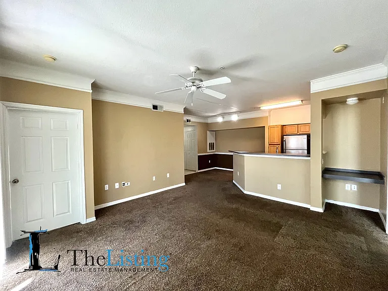 3428 Soho St #B6 — Photo 6