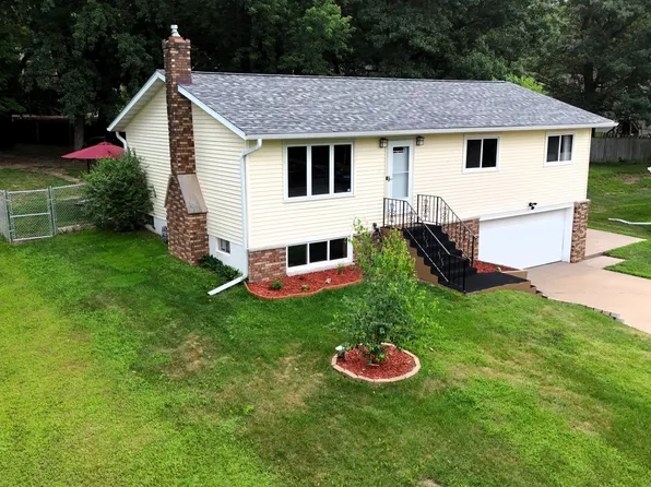 1127 5th St E, Altoona, WI 54720