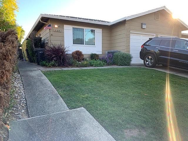 1st image of 628 Vasona Ave