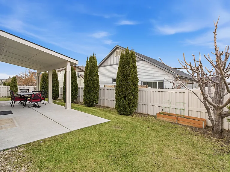 1136 Overland Trl — Photo 22
