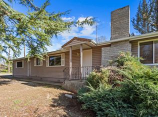 837 S Royal Ave, Eagle Pt, OR 97524