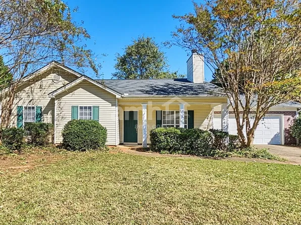 332 Lokeys Ridge Rd, Bethlehem, GA 30620