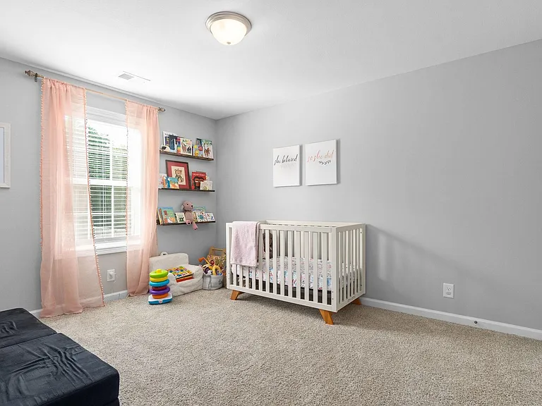 1055 Barnhill Rd — Photo 20