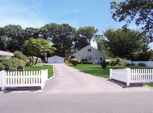 15 Wood Rd, Centereach, NY 11720