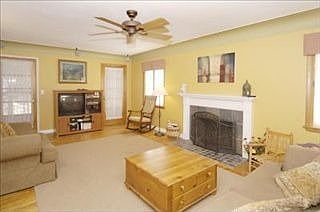 2nd image of 131 Park Pl