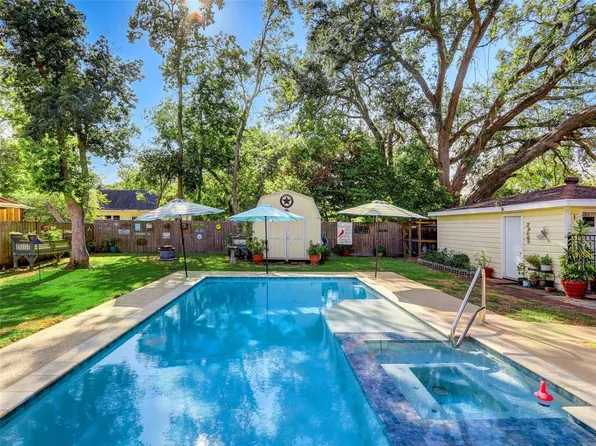 4426 N Main St, Santa Fe, TX 77510