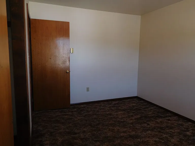 21-23 Tritle Ave — Photo 23