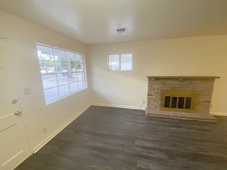 5609 E Pima St — Photo 4