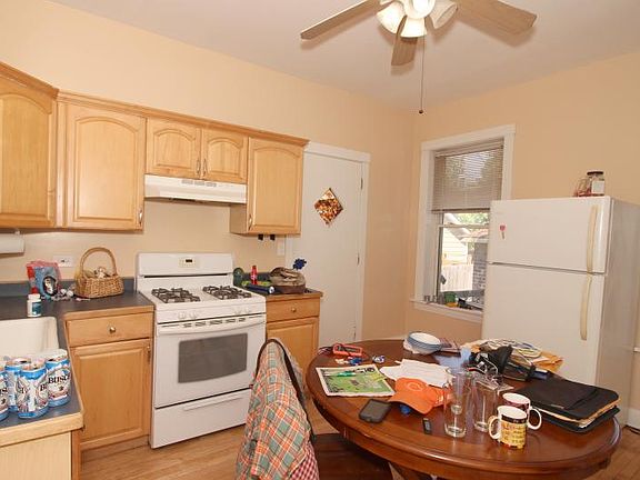 2nd image of 4525 N Claremont Ave #1R