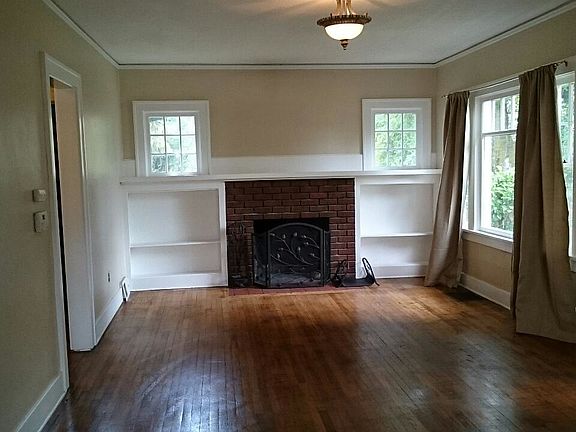 5th image of 15800 SE Arista Dr