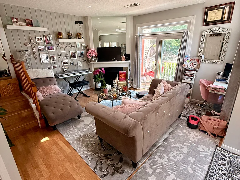 11 Devon Commons Ln — Photo 14