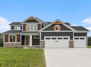 4860 Prairie River Dr SE, Grand Rapids, MI 49512