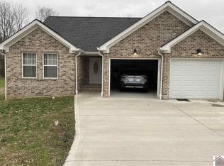 100 Hillcrest Dr, Princeton, KY 42445