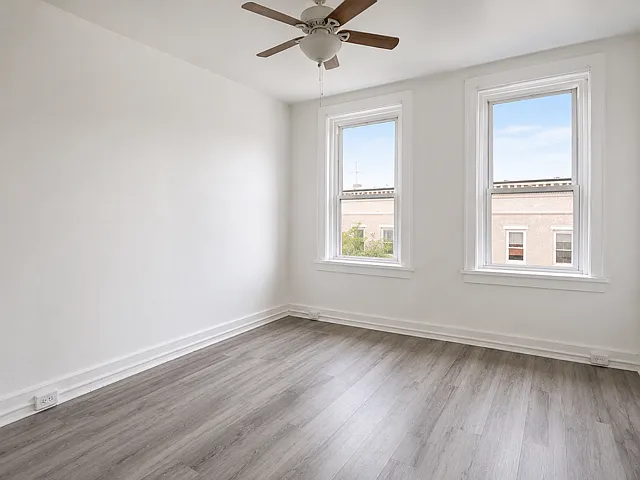 610 Warren St #5 — Photo 5
