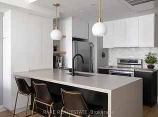 11 Niagara St #21, Toronto, ON M5V3N9