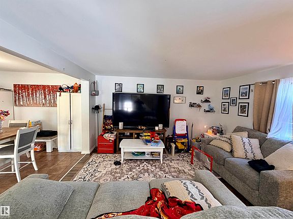 3rd image of 4801/4803 44th St