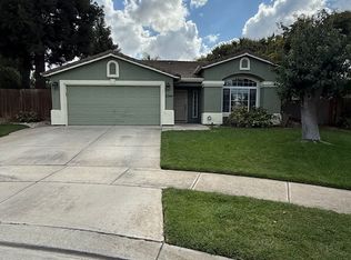 2344 Garden Oak Dr, Riverbank, CA 95367