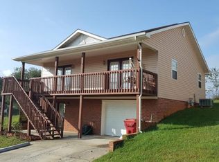 1022 Justus Dr, Johnson City, TN 37604