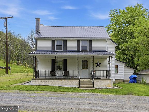 2nd image of 848 Hunter Run Rd