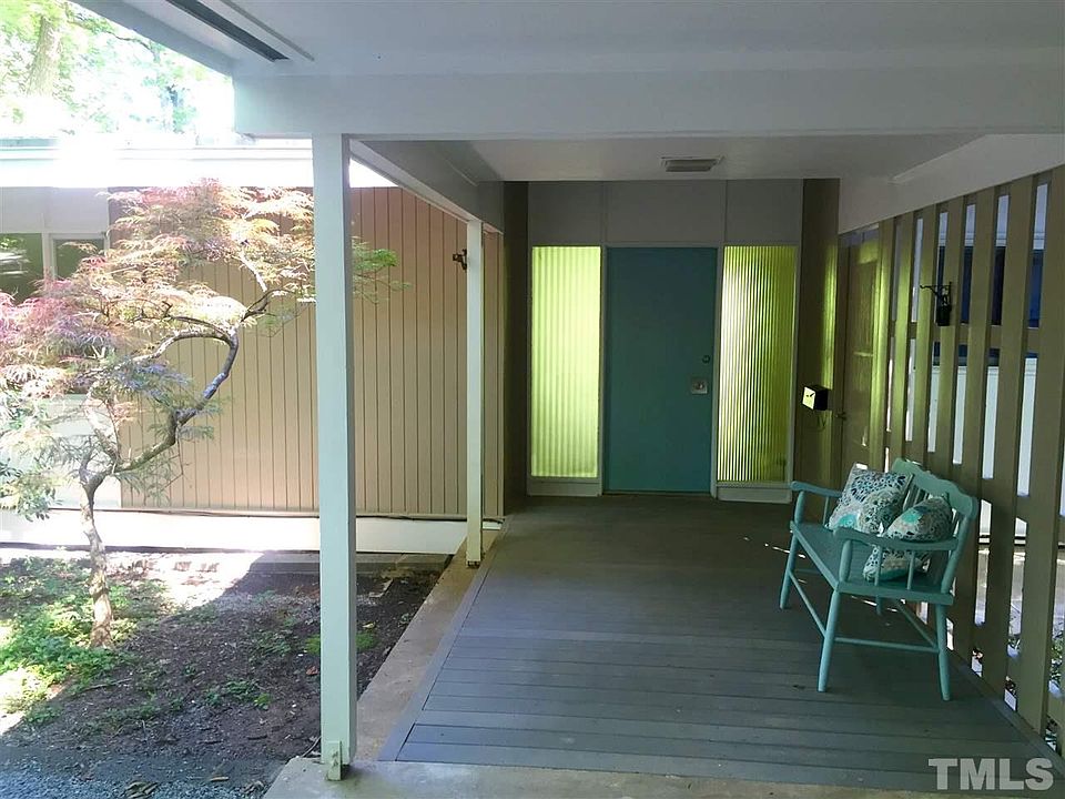1st image of 615 Greenwood Rd