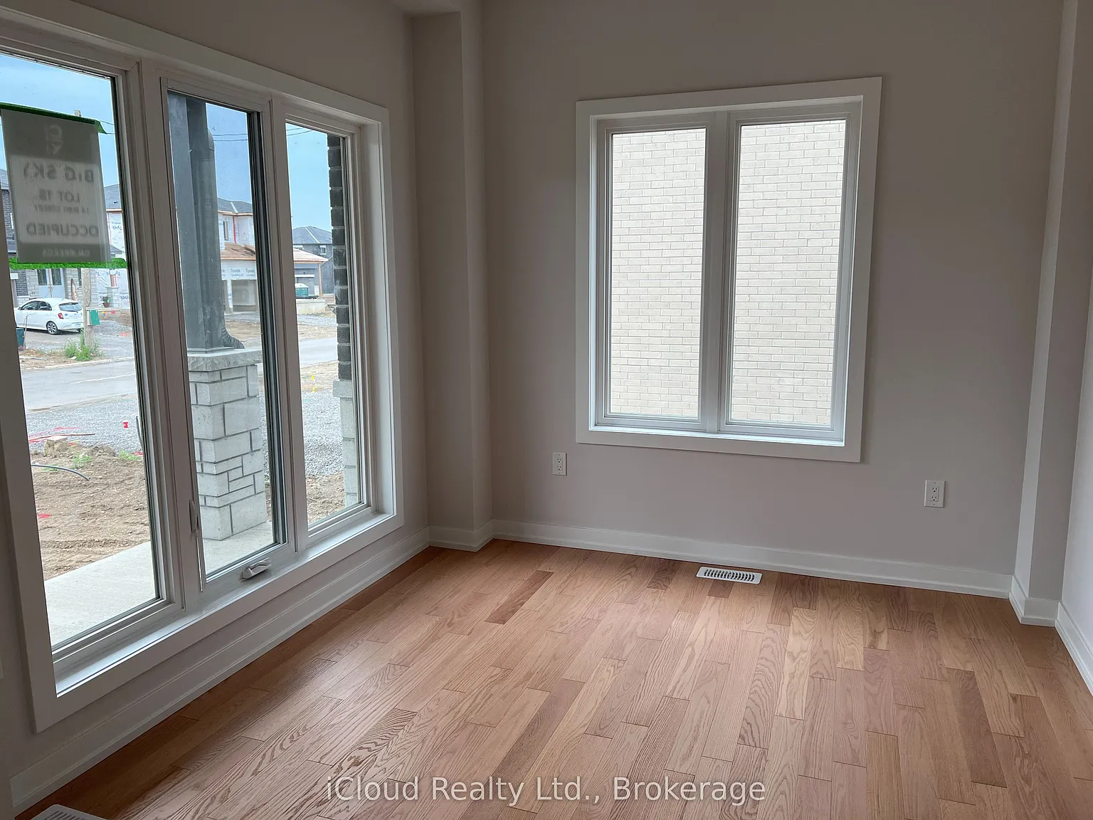 5 bed, $3,399 — Photo 3