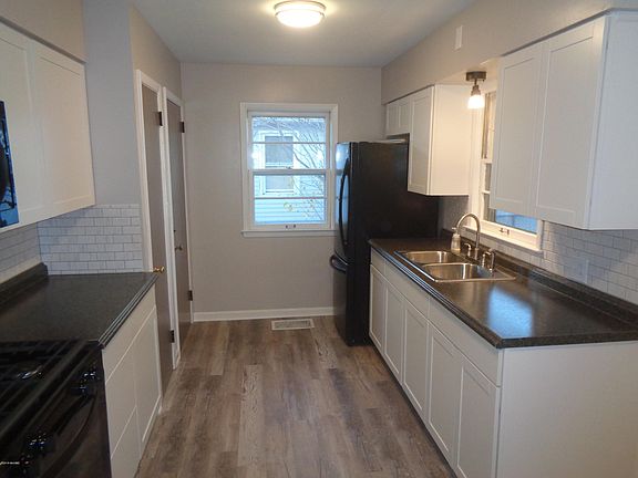 5th image of 1552 Houseman Ave NE