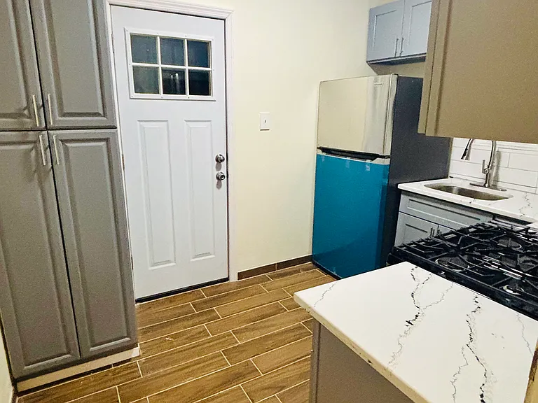 0 Randall Ave #2 — Photo 9