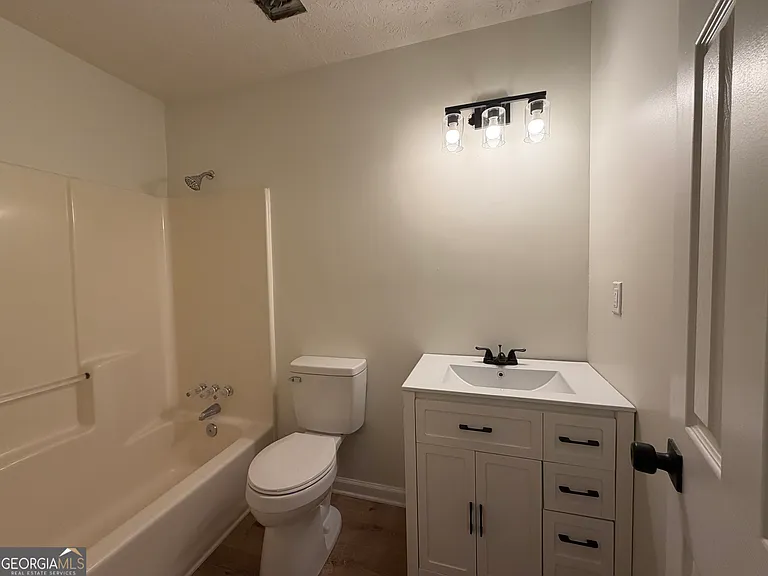 1730 Bullock Dr — Photo 10