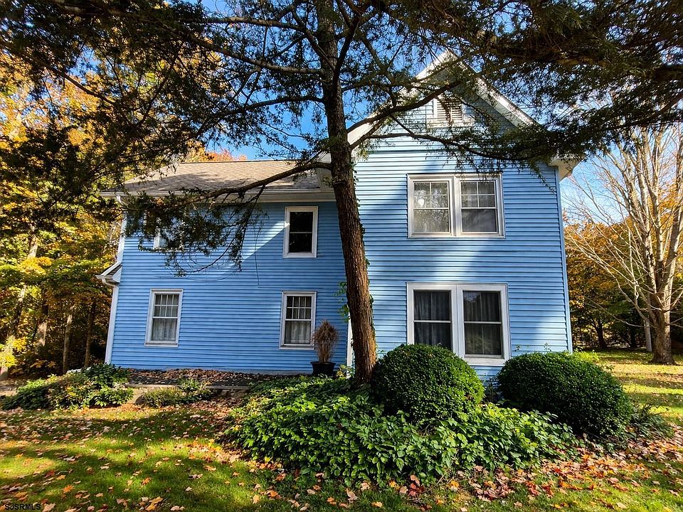 1st image of 639 Chestnut Neck Rd