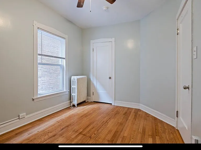 2139 W Touhy Ave #2 — Photo 4