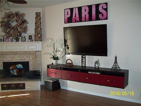 3rd image of 2832 Park Springs Dr