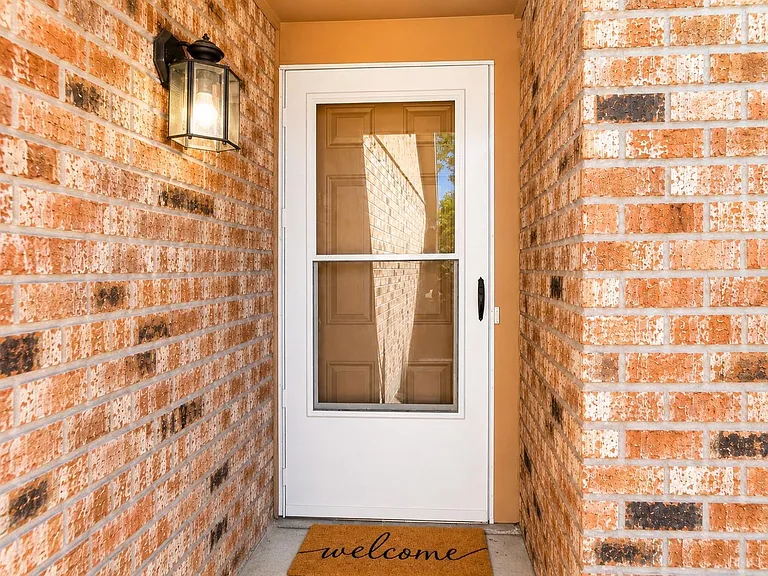 3643 Palm Grove Dr — Photo 3