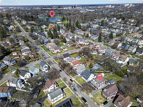 3rd image of 411 Robineau Rd