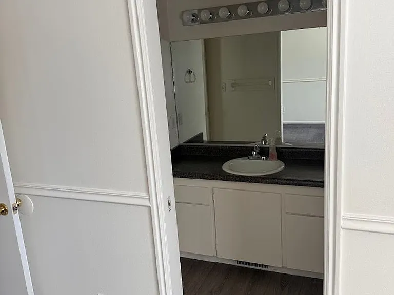 927 S 1635 W — Photo 21