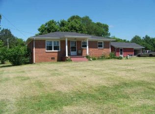 705 Lancaster Hwy, Lancaster, TN 38569