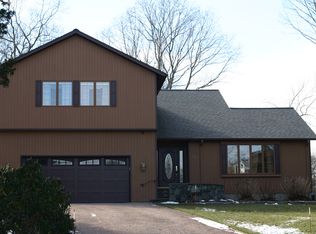 191 Candlewood Dr, North Kingstown, RI 02852