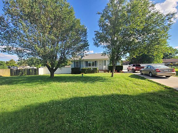 4th image of 508 Washington Ct