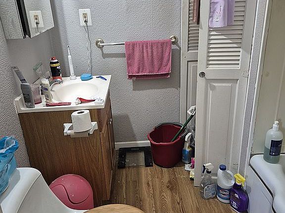 5th image of 35901 Union Lake Rd