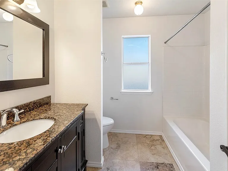 813 Silverbrook Dr — Photo 21