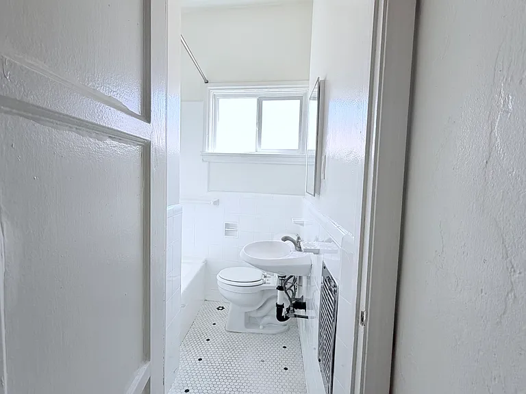 1025 S Orange Dr #201 — Photo 12