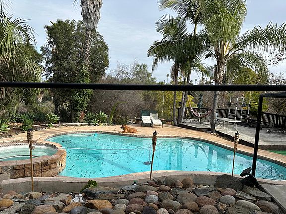 5th image of 4749 Redland Dr