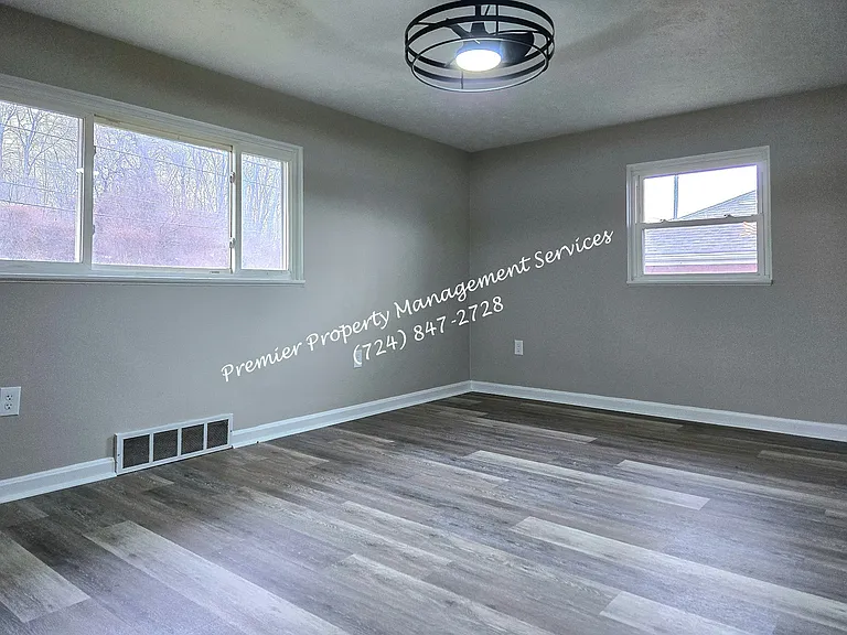 3216 Brodhead Rd — Photo 6