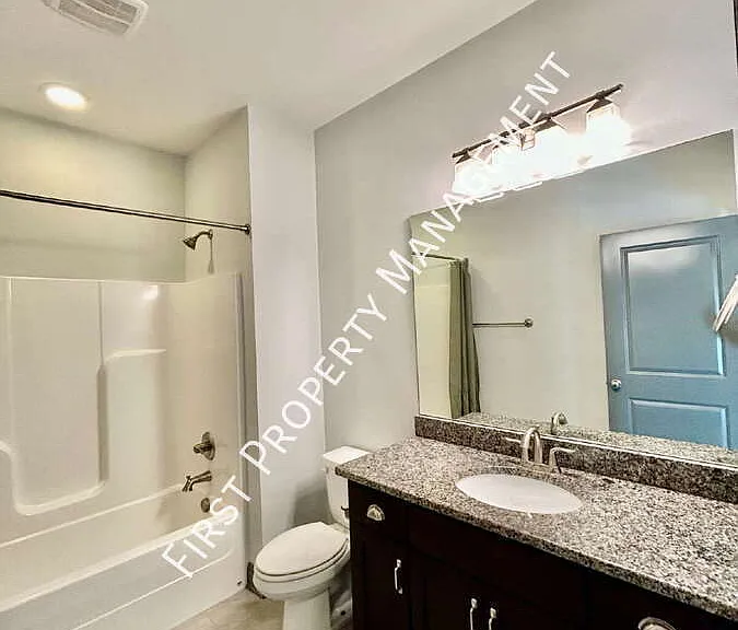 2320 Ashmore Ave — Photo 19
