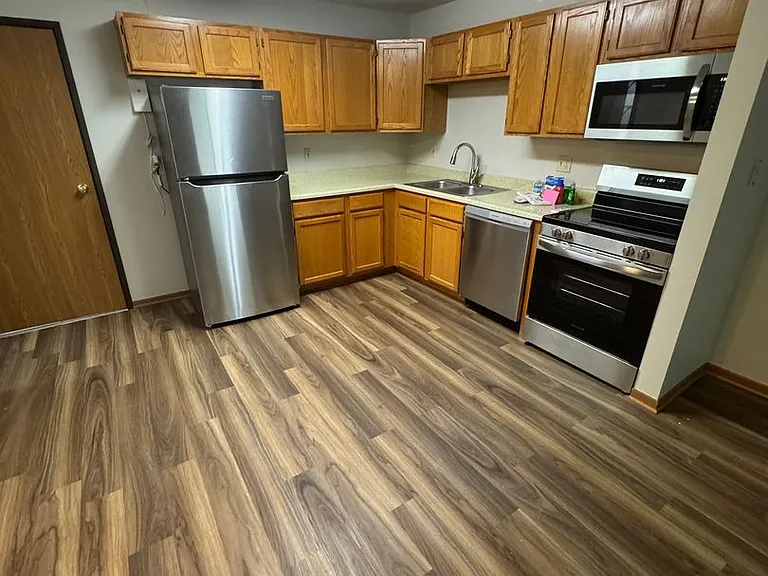 Fairmeadows Village-55+ Independent Living Rental Community — Photo 26