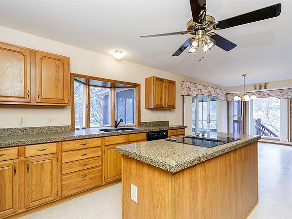 3rd image of 5810 Cabot Cove Ct