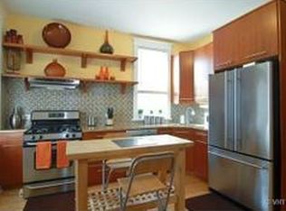 646 N Humphrey Ave #1, Oak Park, IL