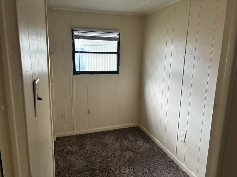 2nd image of 1501 W 4th St #26